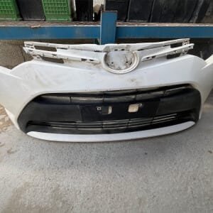 صدام امامي تويوتا يارس ٢٠١٧