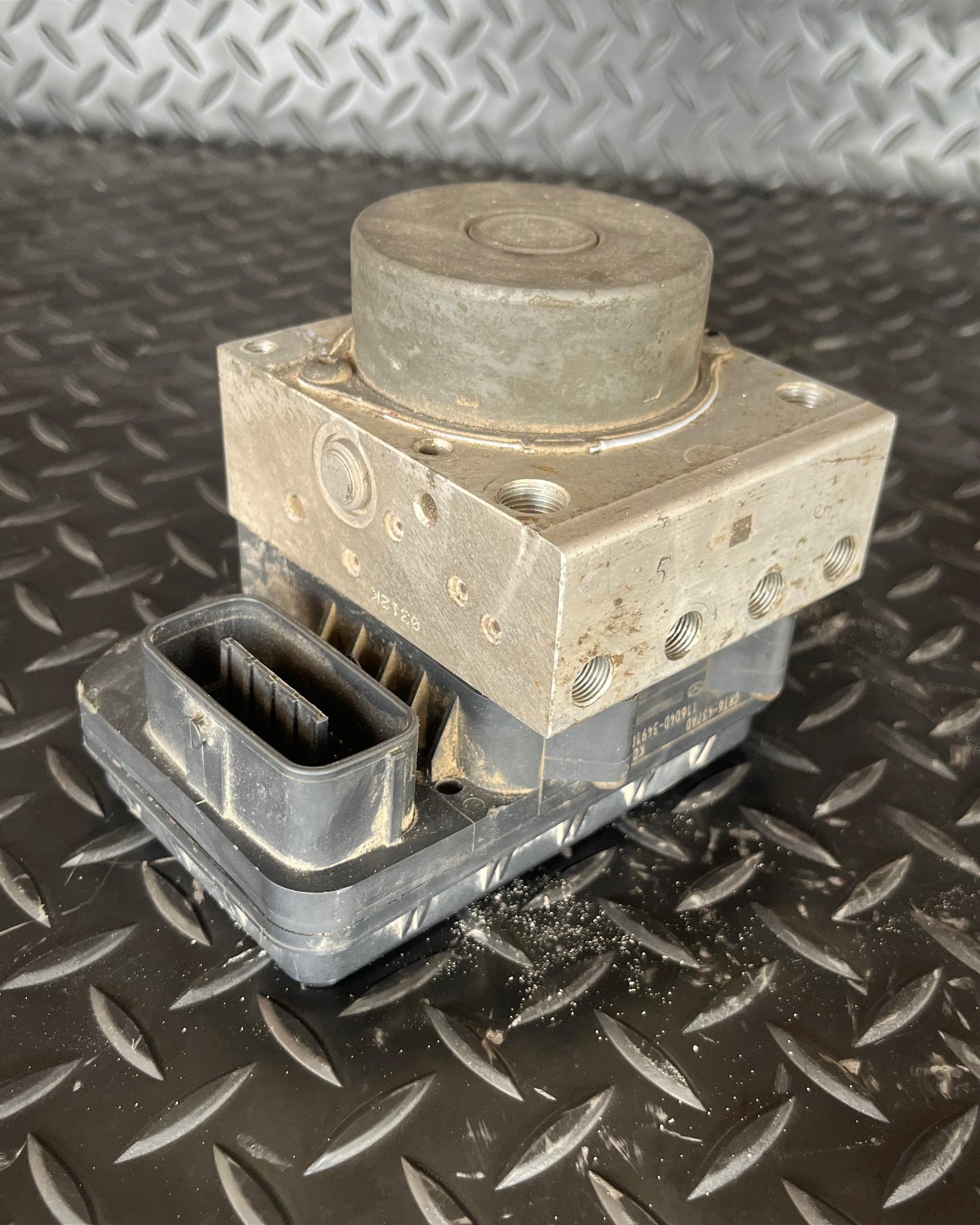 جهاز ABS مازدا ٦ - ٢٠١٩ spare part - Mazda for 6