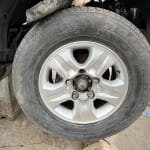 علبة فيوزات مكينة  تويوتا لاندكروزر 2006