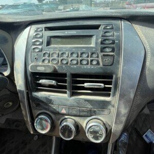 ريش مكيف وسط كامل تويوتا يارس 2018