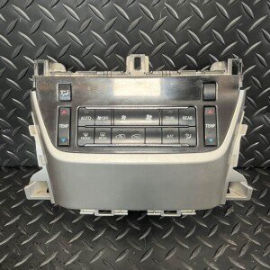 سويتش كنترول المكيف تويوتا لاندكروزر 2017